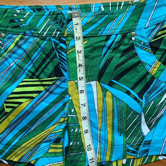 Cache Tropical Print Women Shorts - Blue and Green - Picture 7 of 9